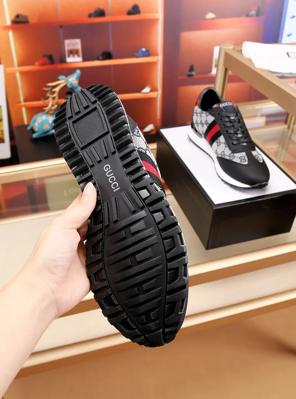 Factory price: 400💰"GUCCI"⚠️⚠️Top purchasing agent🔍🔍Sold simultaneously at men's HK counters. Sole: The original sole is specially provided by the original factory. The exclusive movable molded sole is super comfortable. The original factory follows the order. 🔍🔍High quality. 💪Details determine the quality. We only make shoes with our heart. You can enter and leave the counter at will. You are welcome to compare. Two colors are available. Size: 38-44, customized 45